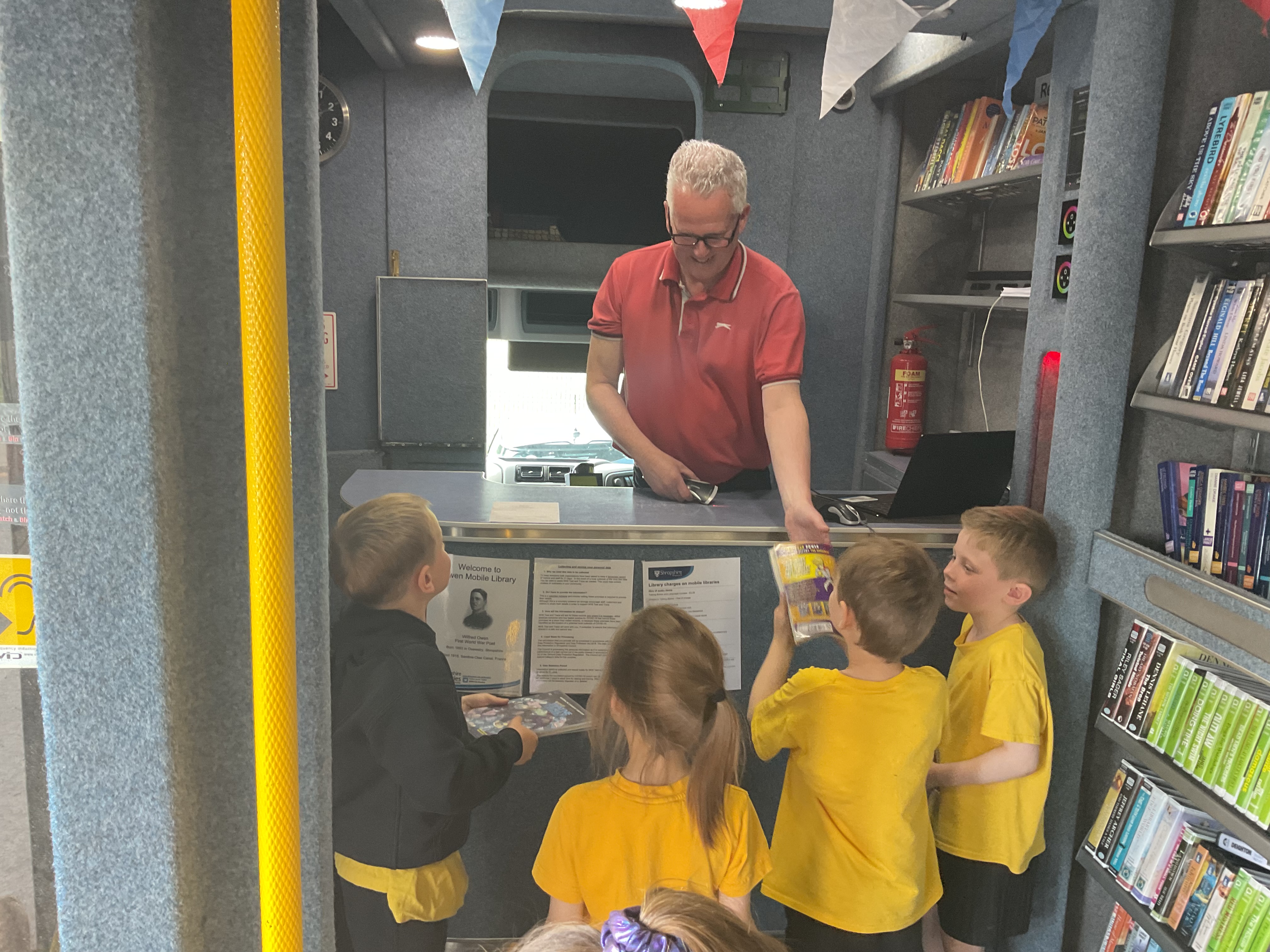 Library van 1